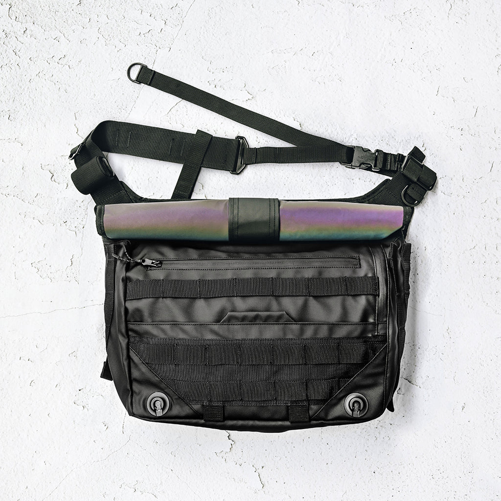 MGP - HOLO-REFLECTIVE LAPTOP MESSENGER BAG